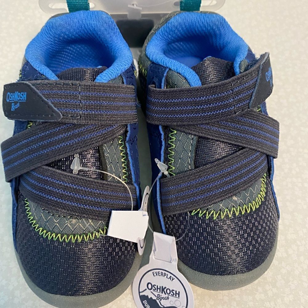 OSHKOSH B' GOSH Boys 4T Galen Toddler Shoes